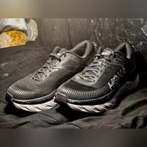 HOKA ONE ONE WOMENS RUNNING TENNIS SHOES